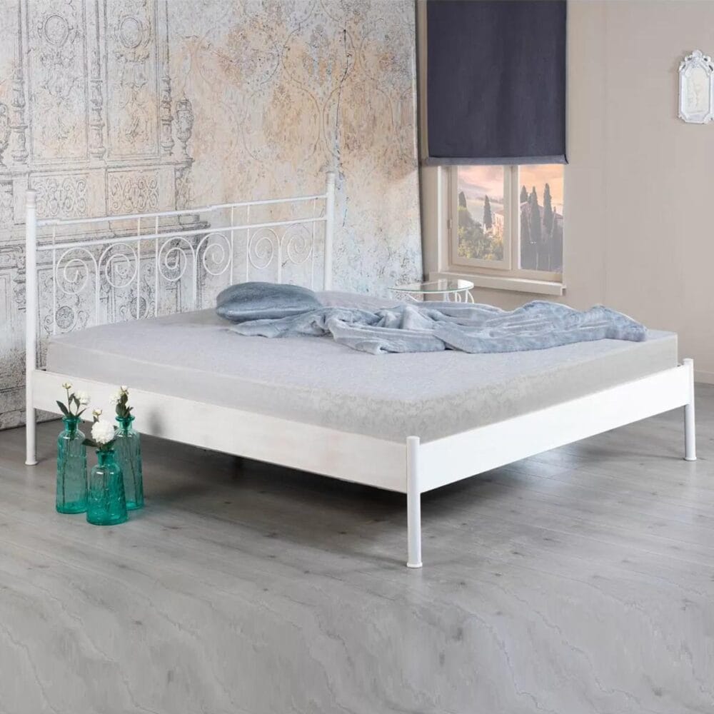 Chique bed
