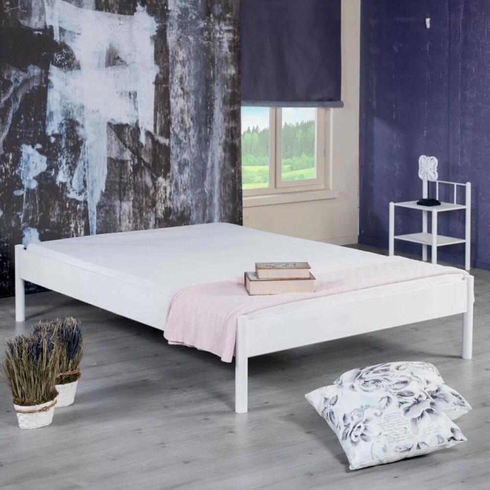 Rivierra bed