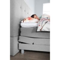Caresse Platinum 9710 boxspring in slaapkamer zijkant